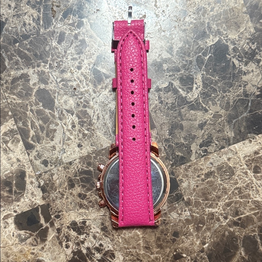 Brand New PINK watch with Pink Leather Straps Elegant & Fabulous - Picture 4 of 8
